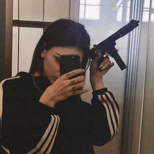 女生让男生自慰网战
